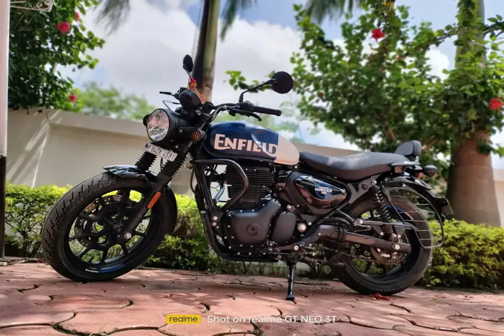 From heritage to modernity: Royal Enfield Hunter 350 in focus 41 royal enfield hunter 350