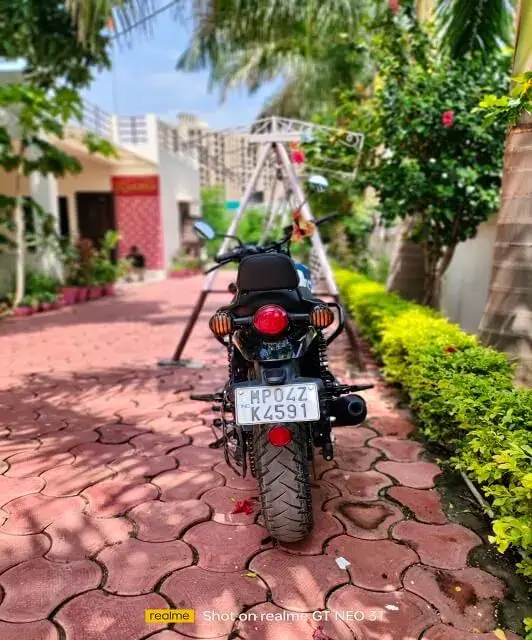 From heritage to modernity: Royal Enfield Hunter 350 in focus 39 hunter 350