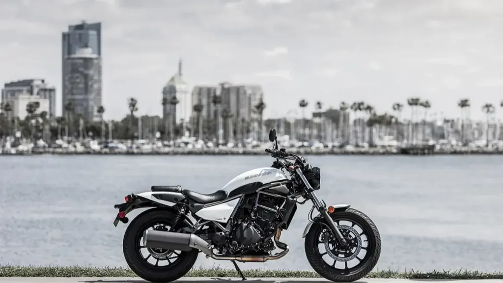 Royal Enfield Classic 650: What to Expect from the Upcoming Sensation? 42 kawasaki eliminator 400