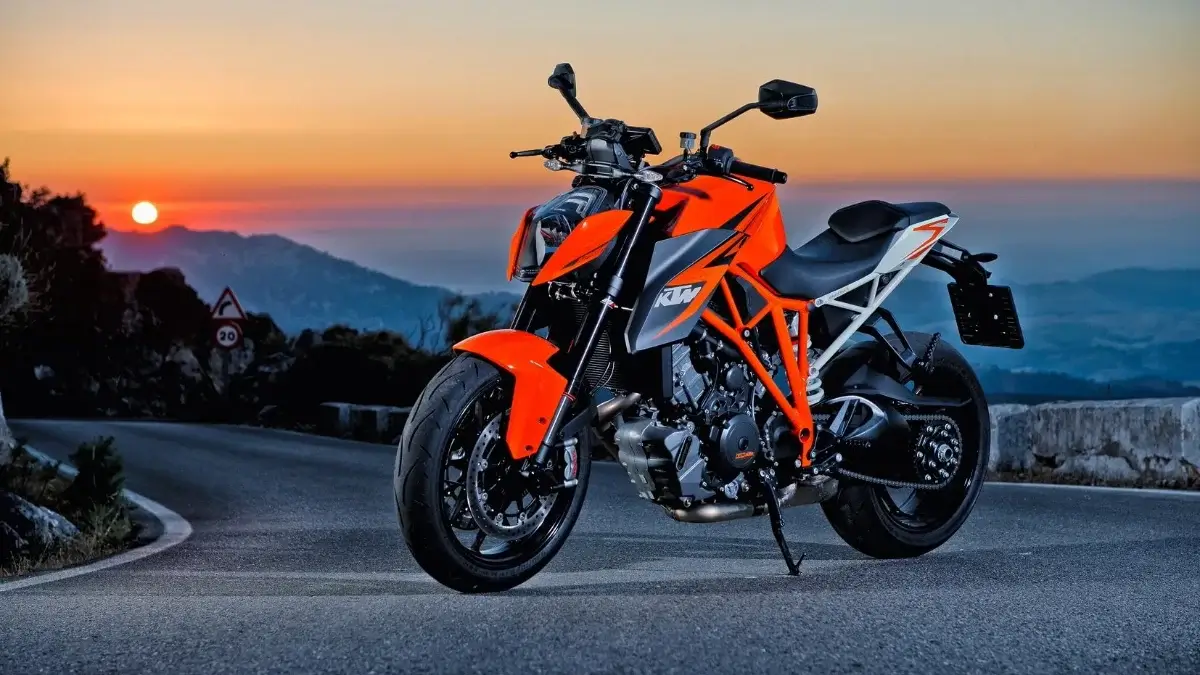 ktm 1290 super duke r